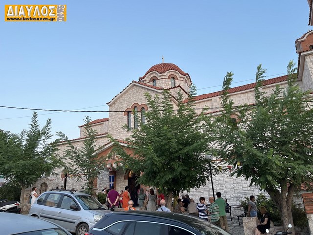 (VIDEO) Χαρμόσυνα ηχούν σήμερα οι Καμπάνες στην Λουτρόπολη της Αιδηψού