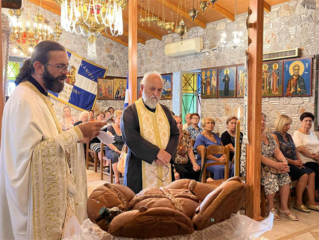 Η ΠΑΝΑΓΙΑ ΦΑΝΕΡΩΜΕΝΗ ΕΝΩΝΕΙ ΛΟΥΤΡΑ ΑΙΔΗΨΟΥ ΚΑΙ ΝΕΑ ΜΗΧΑΝΙΩΝΑ
